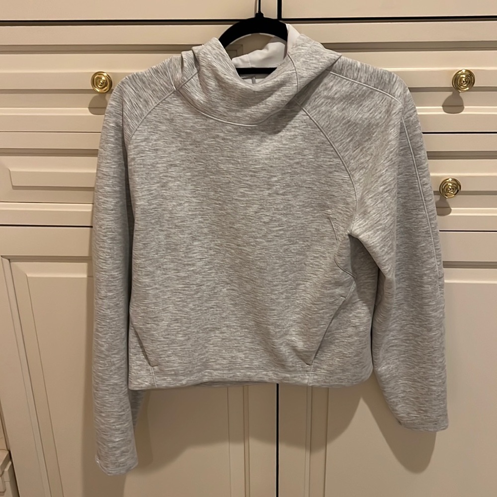 Lululemon gray airwrap hoodie size 4
